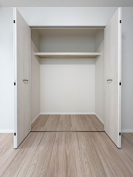 【収納】各部屋を最大限に広く使って頂ける様、全居住スペースに収納付。プライベートルームはゆったりと快適に。