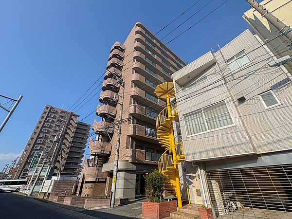 【外観】JR大宮駅徒歩8分の好立地。近隣に商業施設が豊富な利便性の高いエリアです。