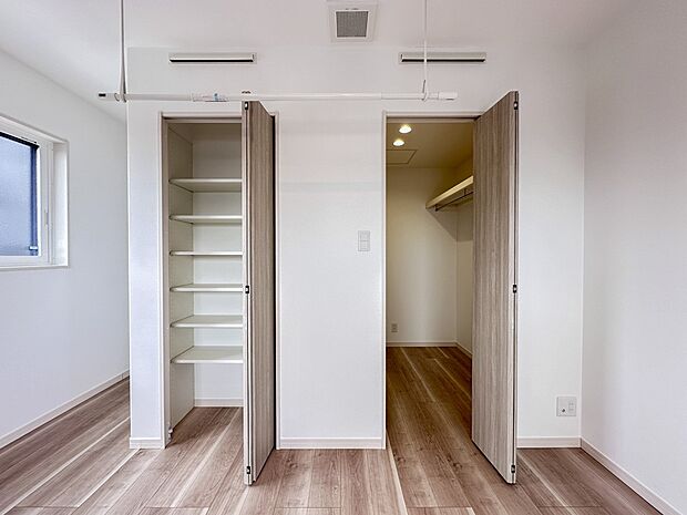 【収納】各部屋を最大限に広く使って頂ける様、全居住スペースに収納付。プライベートルームはゆったりと快適に。