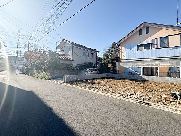 【現地土地写真】こちらの物件に少しでもご興味がありましたら、お気軽にお電話下さい。ネット上で「見えない物」「わからない事」でも、実際にご見学いただくことで、手に取るようにおわかりいただけるは…
