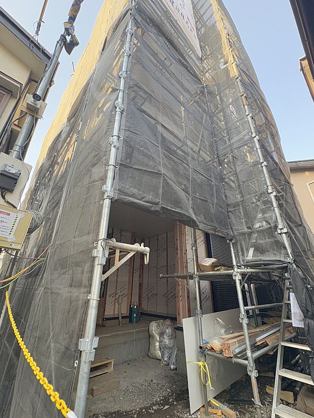 【外観】家族の温かさと陽光の暖かさ、楽しい毎日と明るい未来を予感させる「空間が織り成すひとつ先の住み心地」を演出します。