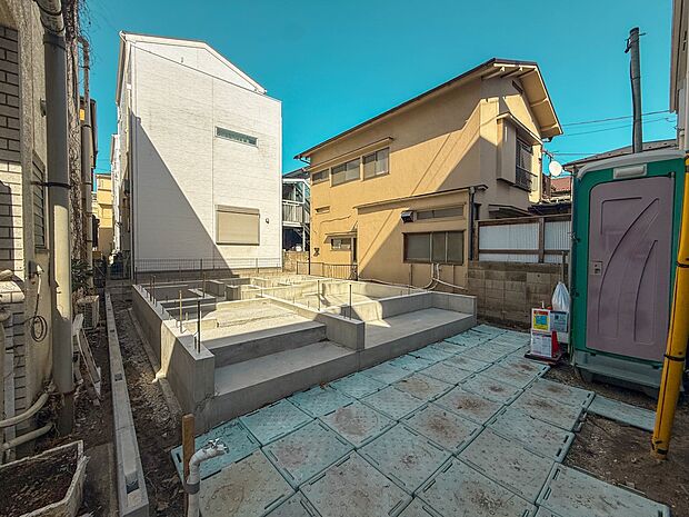 【外観】陽当りや通風性など各所に施された工夫で住みやすさを実現。部屋の大きさや周辺環境・街並など、資料には掲載していない情報が現地にはたくさんございます。是非ご確認下さい。