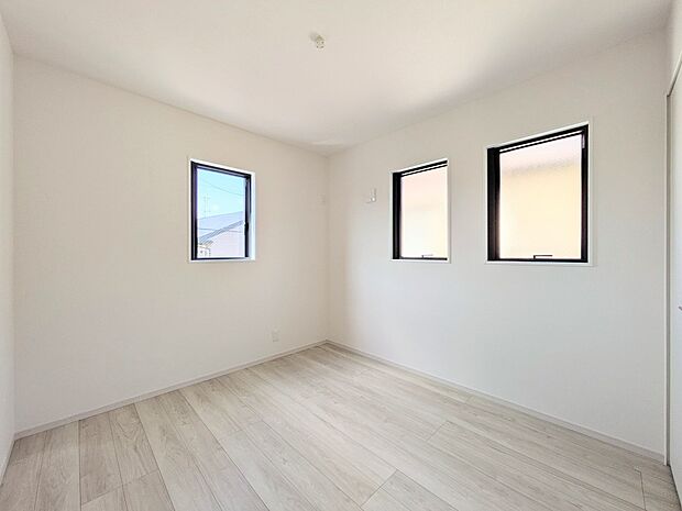 部屋の快適性を追求していくと、内装はシンプルになります。そしてポイント、ポイントにアクセントをつけて、リズムをつくる。シンプルな内装とは、リズミカルな内装と気づきます。