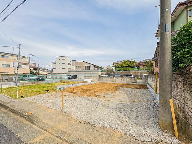 【外観】こちらの物件に少しでもご興味がありましたら、お気軽にお電話下さい。ネット上で「見えない物」「わからない事」でも、実際にご見学いただくことで、手に取るようにおわかりいただけるはずです。…