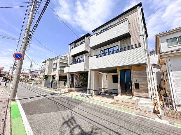 2号棟【前面道路】車の通行が少ないので、静かな住環境を維持することができます。
