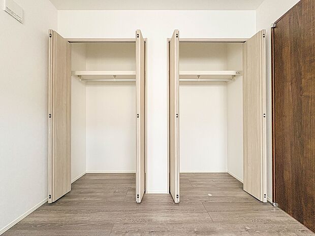 2号棟【収納】各部屋を最大限に広く使って頂ける様、全居住スペースに収納付。プライベートルームはゆったりと快適に。
