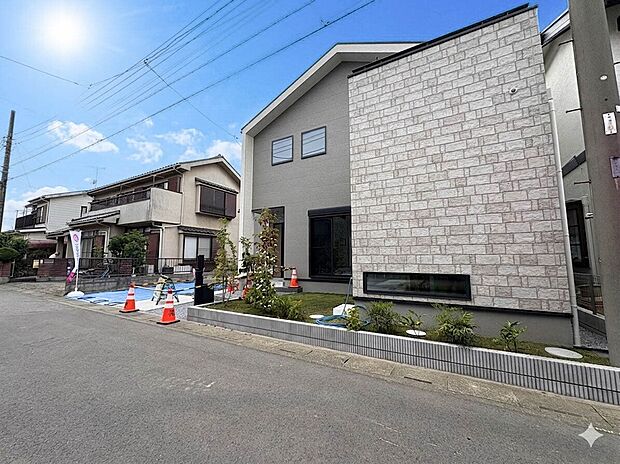 陽当りや通風性など各所に施された工夫で住みやすさを実現。部屋の大きさや周辺環境・街並など、資料には掲載していない情報が現地にはたくさんございます。是非ご確認下さい。