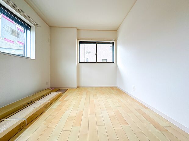 【洋室6.5帖】充実した生活は伸びやかな居室空間から始まります。快適に・伸びやかに。心の潤いを求める方々へ。