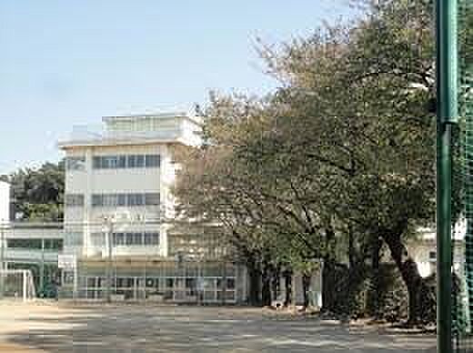 中学校 1645m 川口市立安行中学校