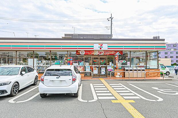 コンビニ 750m セブンイレブン東大宮7丁目店(【セブンイレブン東大宮7丁目店】 徒歩10分)
