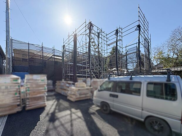 【外観】ここから始まる「日常」はご家族にとってかけがえのない時間となります。少しでも豊かに、快適に。そんな想いから本邸宅は生まれました。