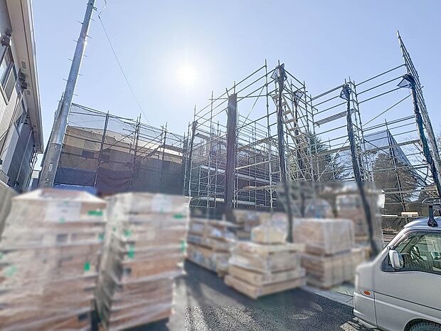 【外観】家は一生のお買物。自分ならではの家族ならではの、家にしたい。書斎を設ける。子どものプレイングルームを設ける。趣味のオーディオルームを設置する。夢を追うオンリーワンの家です。