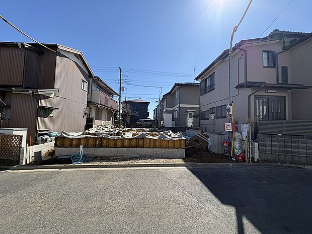 【駐車場】毎日の生活にマイカーが必須という方は、購入を検討する際、駐車場があることは大事な条件です。