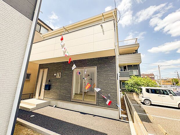 【外観】陽当りや通風性など各所に施された工夫で住みやすさを実現。部屋の大きさや周辺環境・街並など、資料には掲載していない情報が現地にはたくさんございます。是非ご確認下さい。