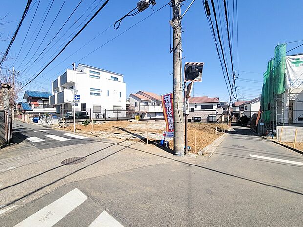 【外観】家族の温かさと陽光の暖かさ、楽しい毎日と明るい未来を予感させる「空間が織り成すひとつ先の住み心地」を演出します。