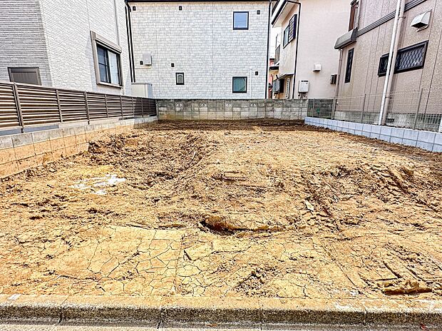 【外観】陽当りや通風性など各所に施された工夫で住みやすさを実現。部屋の大きさや周辺環境・街並など、資料には掲載していない情報が現地にはたくさんございます。是非ご確認下さい。