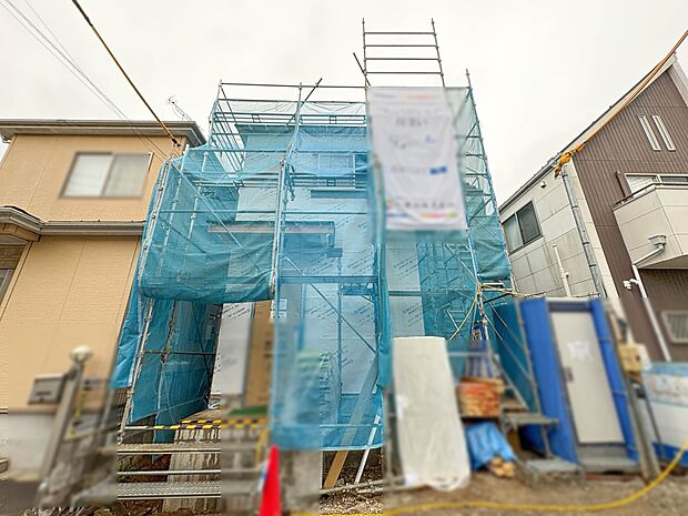 【外観】ここから始まる「日常」はご家族にとってかけがえのない時間となります。少しでも豊かに、快適に。そんな想いから本邸宅は生まれました。