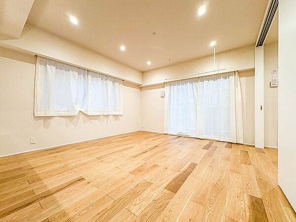 【LDK16.6帖】陽当りや通風性など各所に施された工夫で住みやすさを実現。
