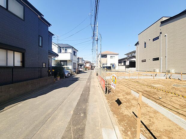 【外観】ここから始まる「日常」はご家族にとってかけがえのない時間となります。少しでも豊かに、快適に。そんな想いから本邸宅は生まれました。