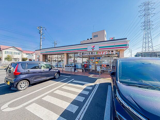 コンビニ 350m セブンイレブン川口伊刈店(セブンイレブン川口伊刈店(セブンイレブンは近くて便利を掲げています。近くとは、心の近さ。便利とはモノが期待以上の品質でお客さまに届くこと。セブン…