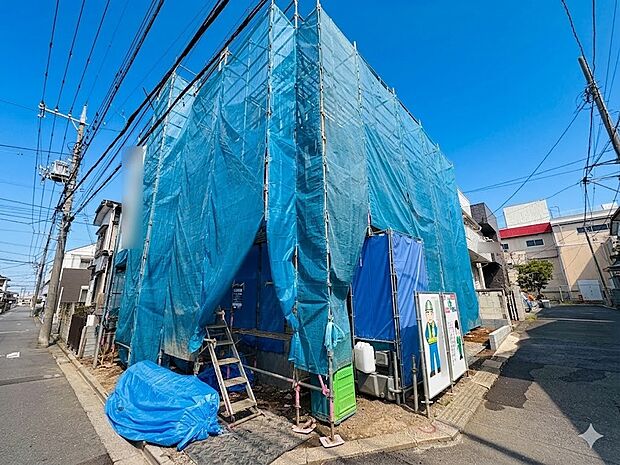 【現地外観】こちらの物件に少しでもご興味がありましたら、お気軽にお電話下さい。ネット上で「見えない物」「わからない事」でも、実際にご見学いただくことで、手に取るようにおわかりいただけるはずで…