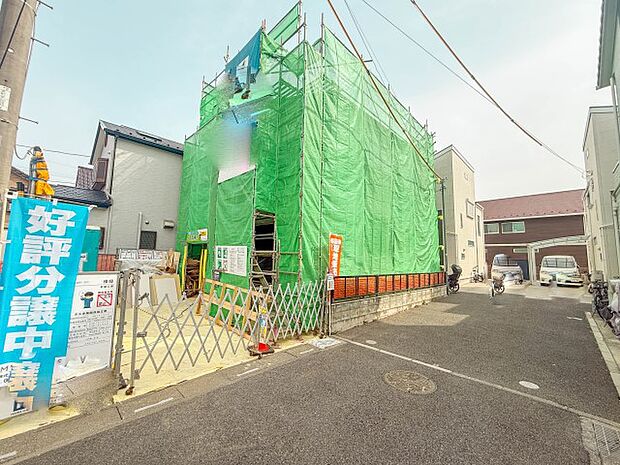 【外観】家族の温かさと陽光の暖かさ、楽しい毎日と明るい未来を予感させる「空間が織り成すひとつ先の住み心地」を演出します。