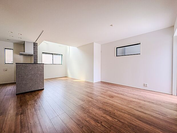 【Living-dining-リビングダイニング】流行に左右されず、将来にわたって価値が継続する「上質」な佇まい。