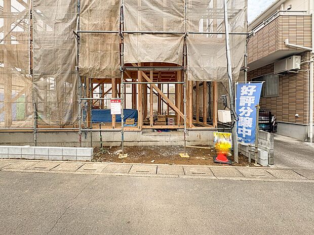 【玄関】玄関はおうちの顔と言われます。玄関アプローチは、外観デザインの印象を左右します。