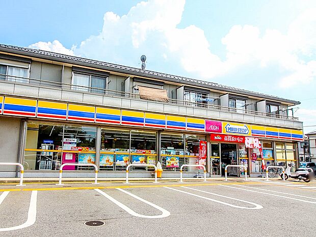コンビニ 1200m ミニストップさいたま奈良町店1200ｍ17分