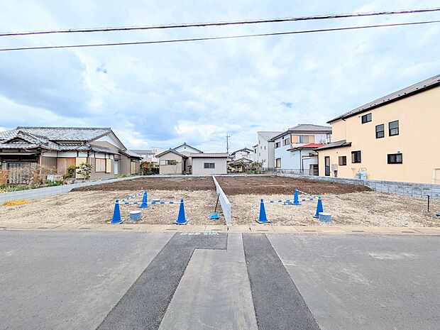 【ひとつ先の住み心地】家族の温かさと陽光の暖かさ、楽しい毎日と明るい未来を予感させる「空間が織り成すひとつ先の住み心地」を演出します。