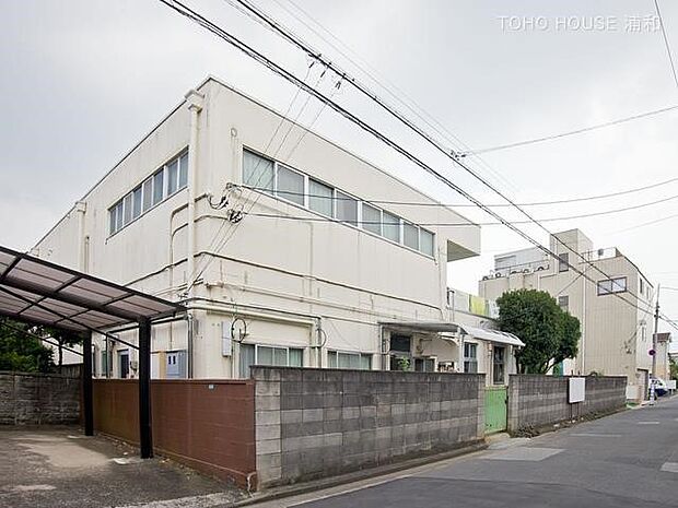 幼稚園・保育園 200m さいたま市辻保育園(辻保育園(武蔵浦和駅から南へ約1.5km、南区辻3丁目の住宅街の中にある保育園。園の東には辻鉢木公園があり、また国道17号が走っています。))