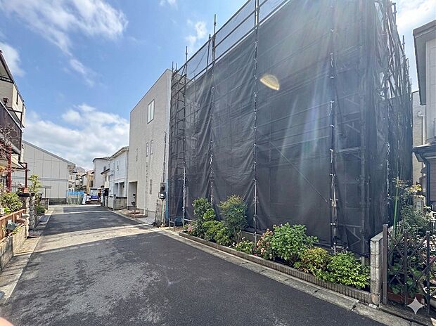 【外観】こちらの物件が少しでも気になるようでしたら、お気軽にお問合せください。人生でいちばん大きなお買い物ですので、ゆっくりご見学ください。ネット上の画像と実際の見学では、リアル感がまるで違…