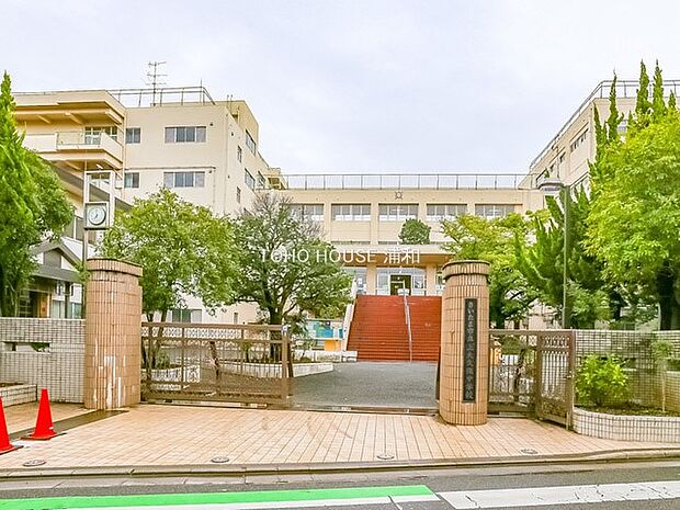 中学校 500m さいたま市立上大久保中学校