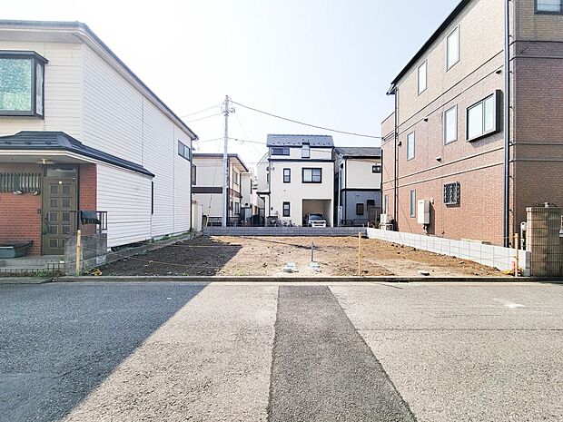 家は一生のお買物。自分ならではの家族ならではの、家にしたい。書斎を設ける。子どものプレイングルームを設ける。趣味のオーディオルームを設置する。夢を追うオンリーワンの家です。