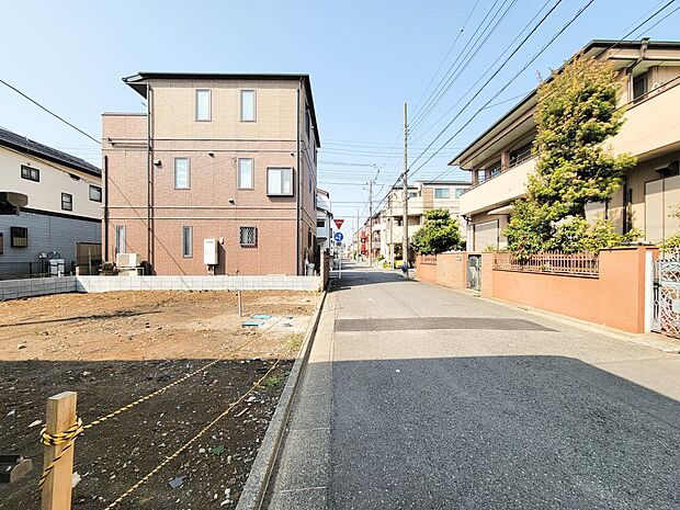 【外観】こちらの物件に少しでもご興味がありましたら、お気軽にお電話下さい。ネット上で「見えない物」「わからない事」でも、実際にご見学いただくことで、手に取るようにおわかりいただけるはずです。…