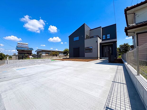 【外観】陽当りや通風性など各所に施された工夫で住みやすさを実現。部屋の大きさや周辺環境・街並など、資料には掲載していない情報が現地にはたくさんございます。是非ご確認下さい。
