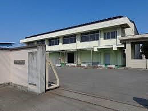 小学校 1470m 上尾市立上平北小学校