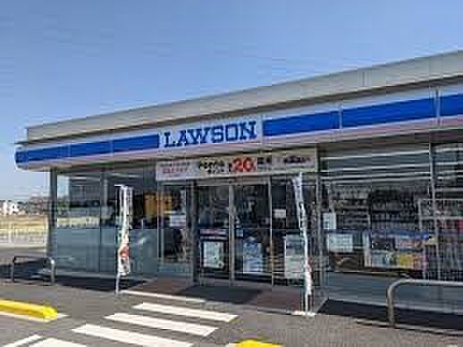 コンビニ 791m ローソン吉野原工業団地店(新・企業スローガンは「マチのほっとステーション」。「圧倒的な美味しさ」「人への優しさ」「地球（マチ）への優しさ」の3つの約束で社会の課題に応えて…