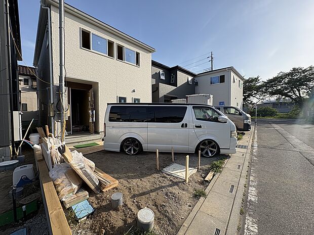 【外観】家は一生のお買物。自分ならではの家族ならではの、家にしたい。書斎を設ける。子どものプレイングルームを設ける。趣味のオーディオルームを設置する。夢を追うオンリーワンの家です。