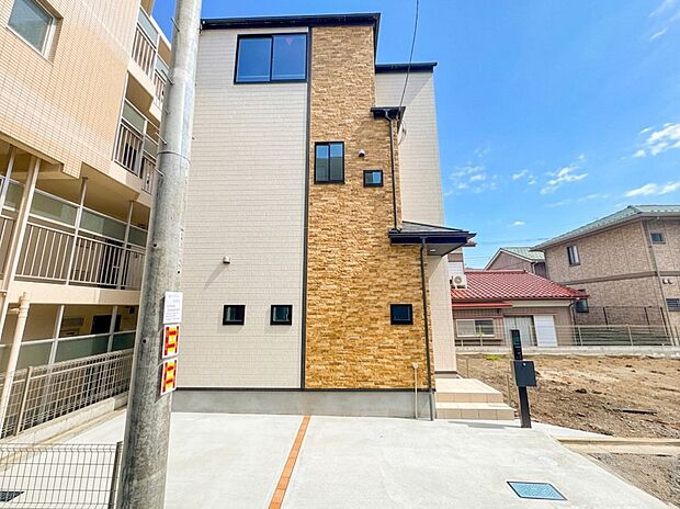 I棟【外観】家の良し悪しだけでなく周辺環境も重要なポイント。