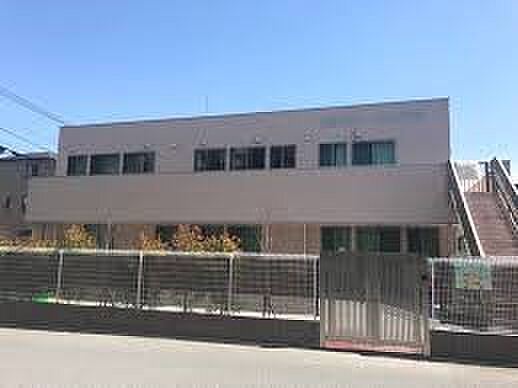 幼稚園・保育園 550m 元郷まりーな保育園