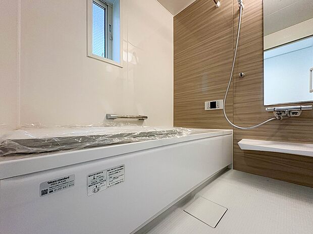 【浴室】一日の疲れを癒してくれるお風呂空間。使いやすさと上質な質感を両立して、単なる習慣から特別な時間に変わるはず。
