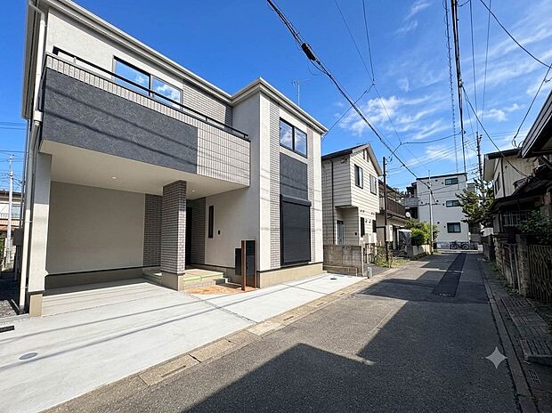 【前面道路】車の通行が少ないので、静かな住環境を維持することができます。
