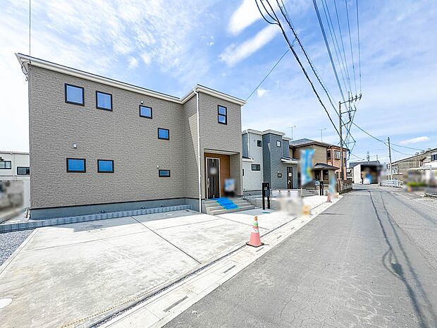 2号棟【前面道路】車の通行が少ないので、静かな住環境を維持することができます。