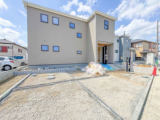 2号棟【庭】プランター等をおいてガーデニングが楽しめます。