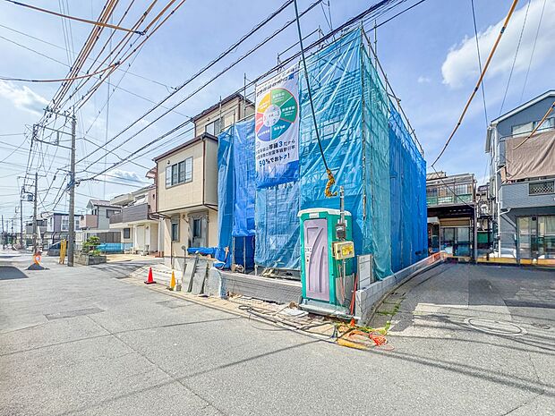 【前面道路4.9M】静かな通りに面した本物件は、落ち着いて暮らすことができます。  閑静な住宅街で比較的車の通りも少ないのでお子様も安心です。