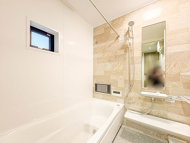 【浴室】一日の疲れを癒してくれるお風呂空間。使いやすさと上質な質感を両立して、単なる習慣から特別な時間に変わるはず。