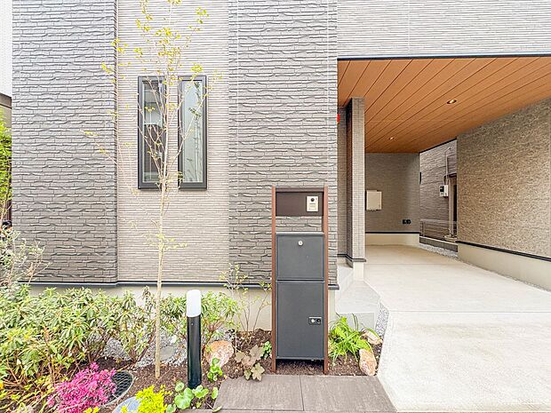 【ぜひ現地をご確認下さい】陽当りや通風性など各所に施された工夫で住みやすさを実現。部屋の大きさや周辺環境・街並など、資料には掲載していない情報が現地にはたくさんございます。是非ご確認下さい。…