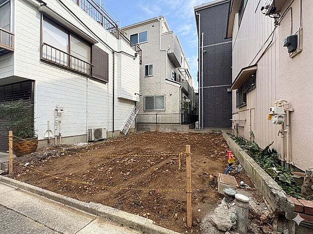 【外観】こちらの物件が少しでも気になるようでしたら、お気軽にお問合せください。人生でいちばん大きなお買い物ですので、ゆっくりご見学ください。ネット上の画像と実際の見学では、リアル感がまるで違…