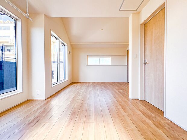 【寝室6帖、5.25帖】充実した生活は伸びやかな居室空間から始まります。快適に・伸びやかに。心の潤いを求める方々へ。